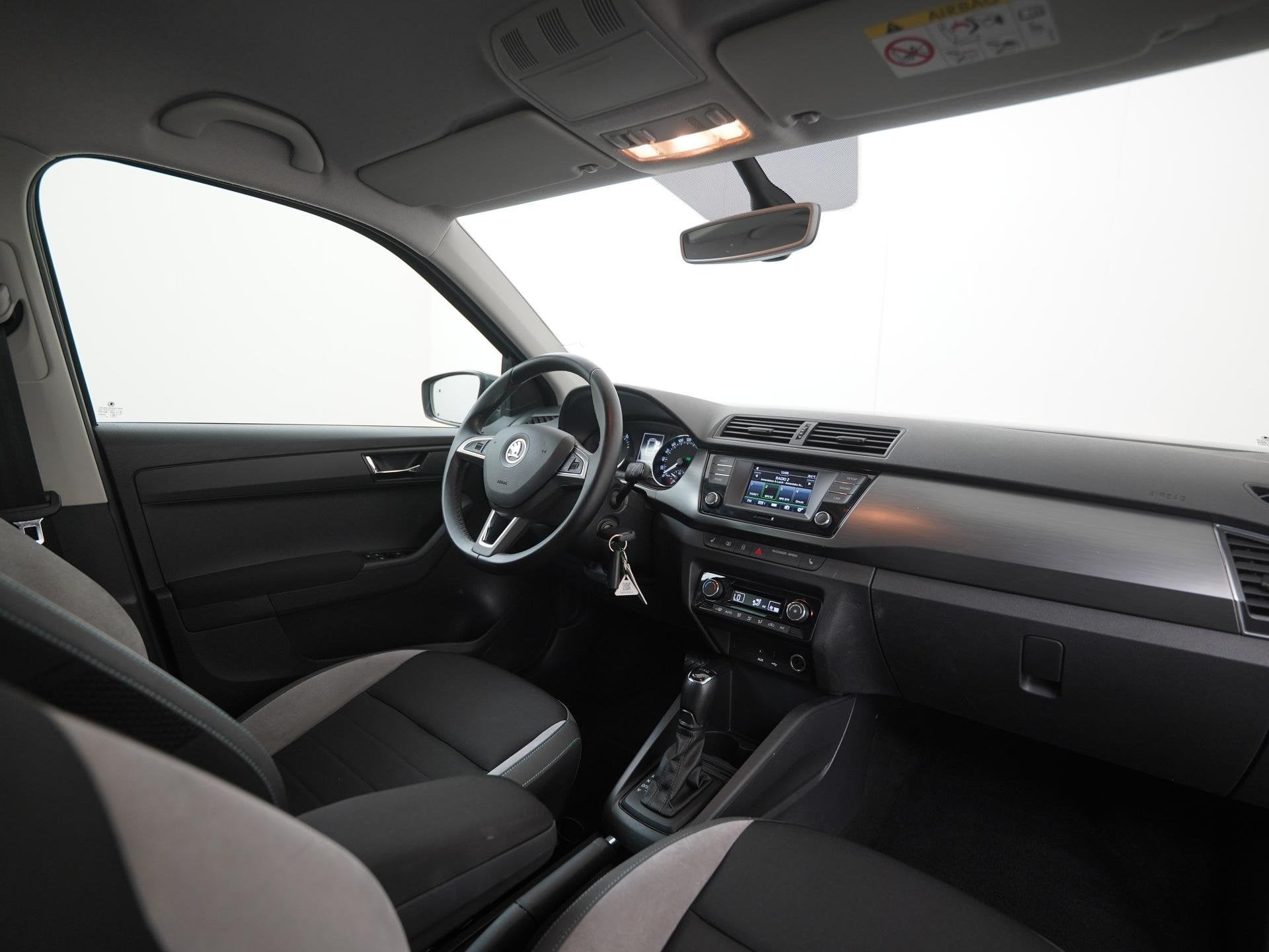 Skoda Fabia Combi 1.2 TSI DSG JOY | Stoelverwarming | ECC |, Auto's, 12 maanden, Gebruikt, 49 €/maand, Origineel Nederlands