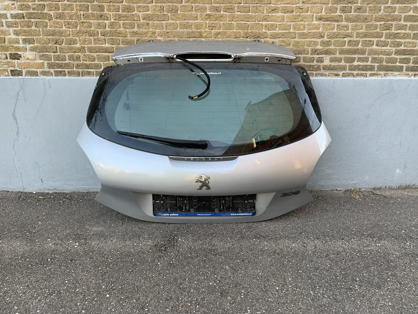 achterklep peugeot 208 grijs excl spoiler 2012 tot 2020, Gebruikt, -, Ophalen of Verzenden, Achter