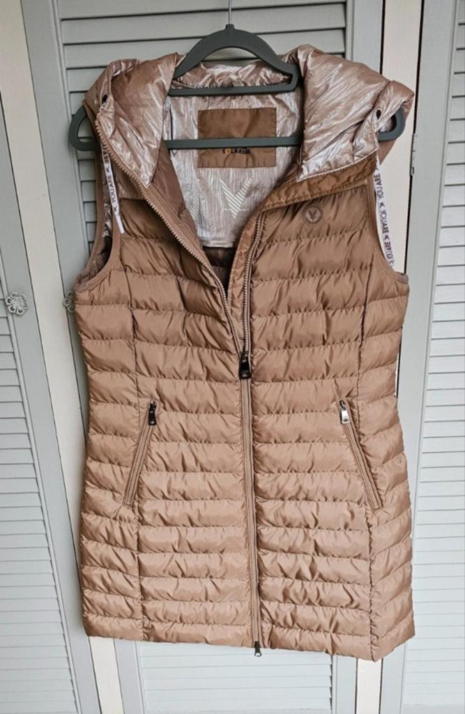 Stijlvol gewatteerde bodywarmer met capuchon fuchs schmitt, Maat 38/40 (M), Beige, Ophalen of Verzenden, Zo goed als nieuw
