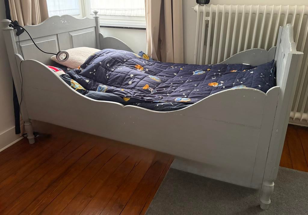 Frans hangoorbed met maatwerk matras en beddengoed, Ophalen