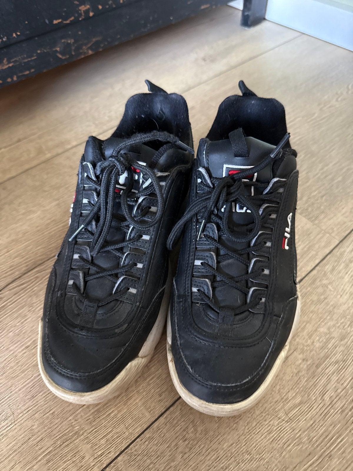 Fila Disruptor sneakers - Zwart - Maat 40, Ophalen of Verzenden, Gedragen, Zwart, Sneakers of Gympen