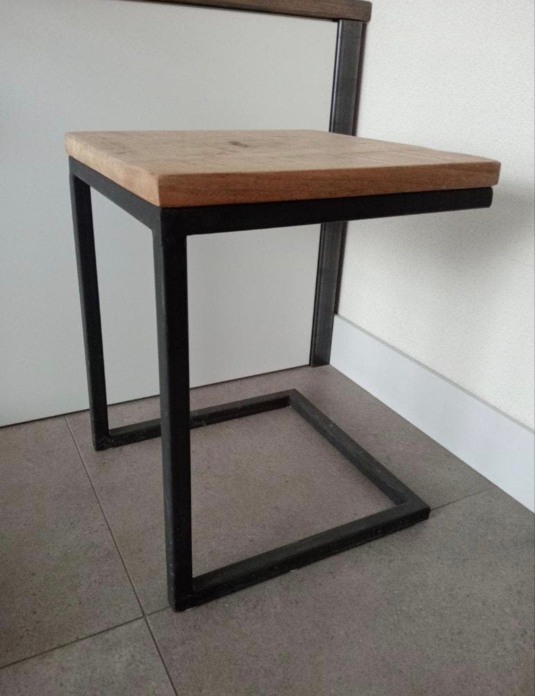 bijzet tafeltje, Ophalen