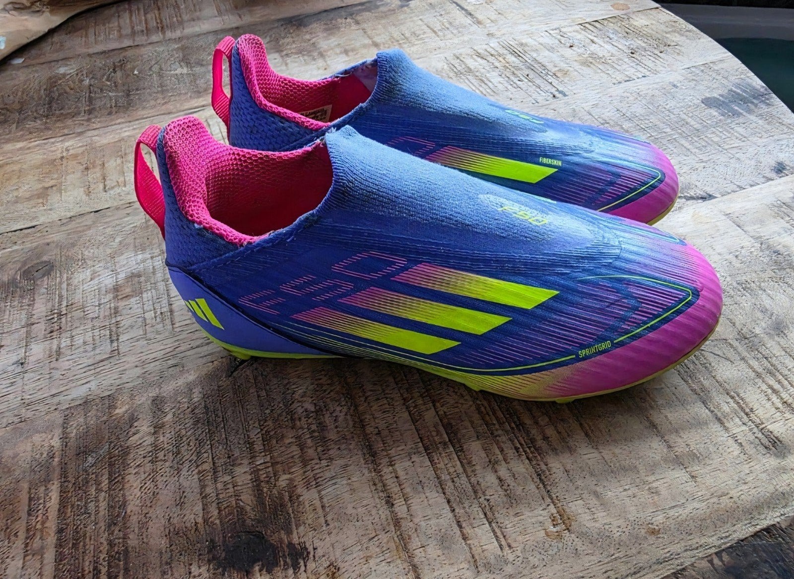 Adidas voetbalschoenen met noppen - Maat 29, Ophalen of Verzenden, Nieuw, Schoenen