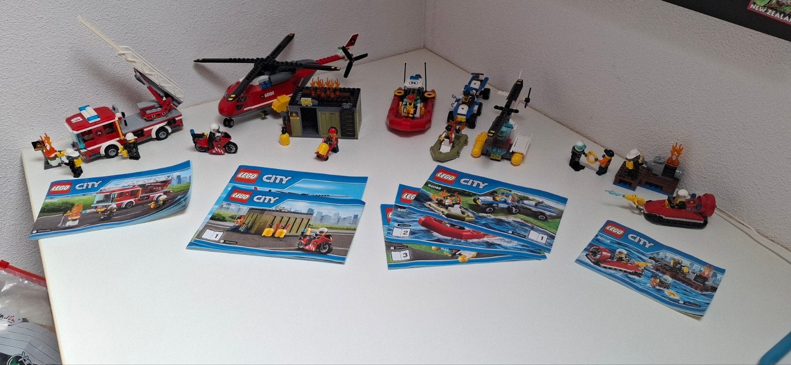 4 mooie Brandweer LEGO sets! (60086, 60107, 60106 & 60108), City, Lego, Ophalen of Verzenden, Complete set