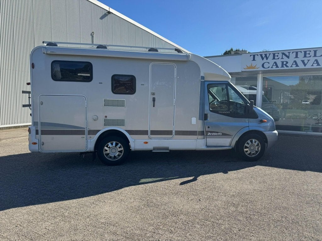 Dethleffs Globevan 1 fietsenrek, dwars bed, Caravans en Kamperen, Integraal, Ringverwarming, Ford, Bedrijf