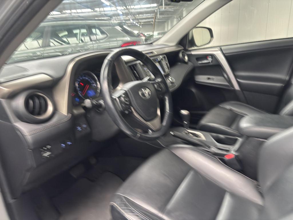 Toyota RAV4 2.0 Executive Business 4WD, Automaat, Gebruikt, Euro 6, 4 cilinders
