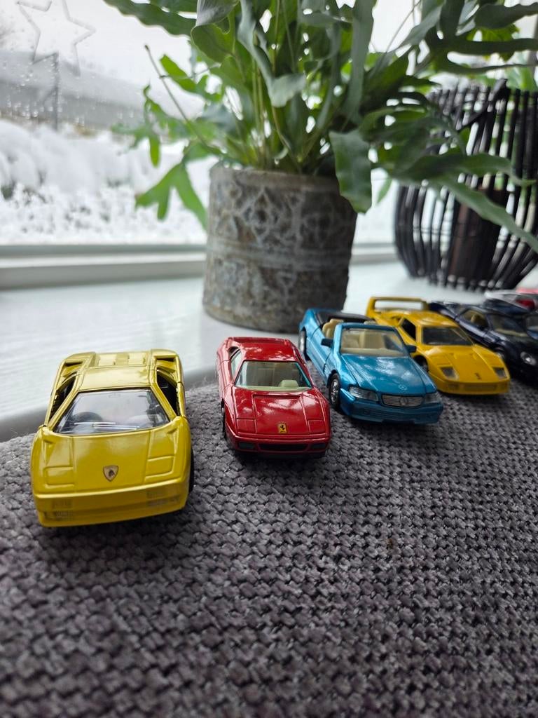 Verschillende model auto's, Ophalen of Verzenden, Bburago