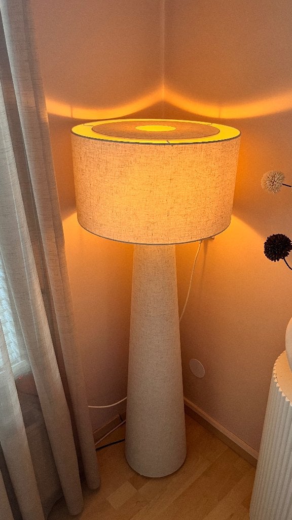 Vloer lamp, Huis en Inrichting, Lampen | Vloerlampen, Ophalen, 100 tot 150 cm, Textiel, E27 (groot)
