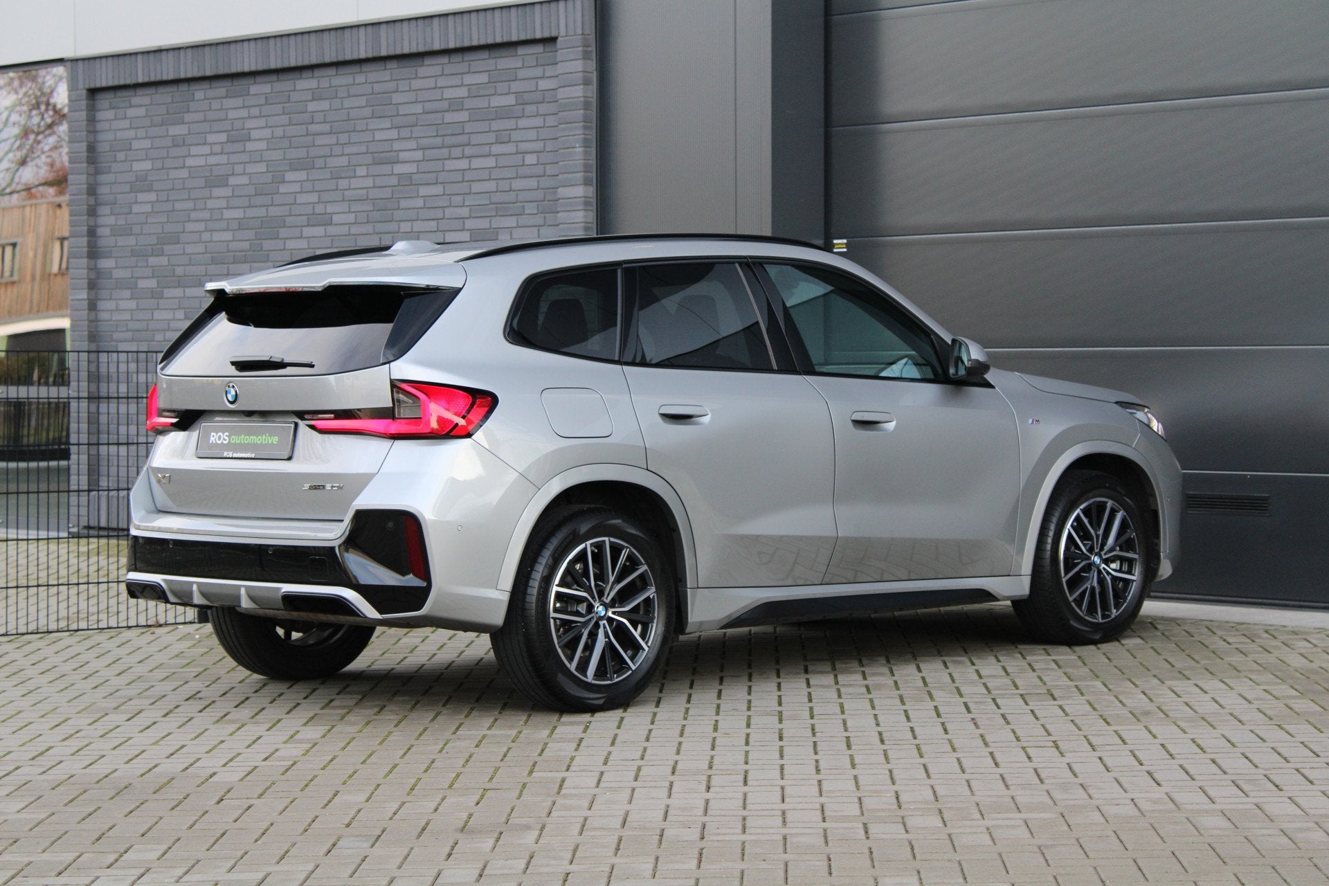 Foto 41 van BMW X1 sDrive20i | BTW | M-SPORT | KEYLESS | HUD | 360 CAM |