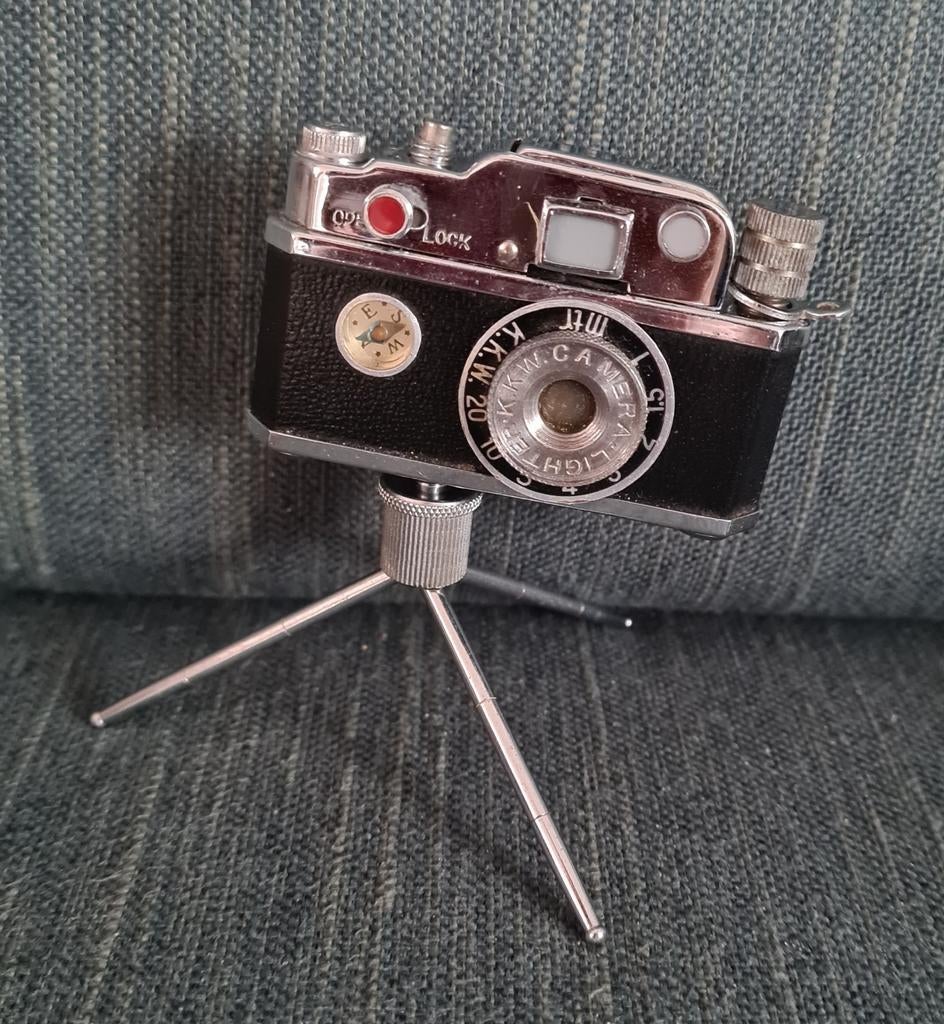 Miniatuur LIGHTER CAMERA Japan (witte knopjes), Ophalen of Verzenden, 1940 tot 1960, Overige typen