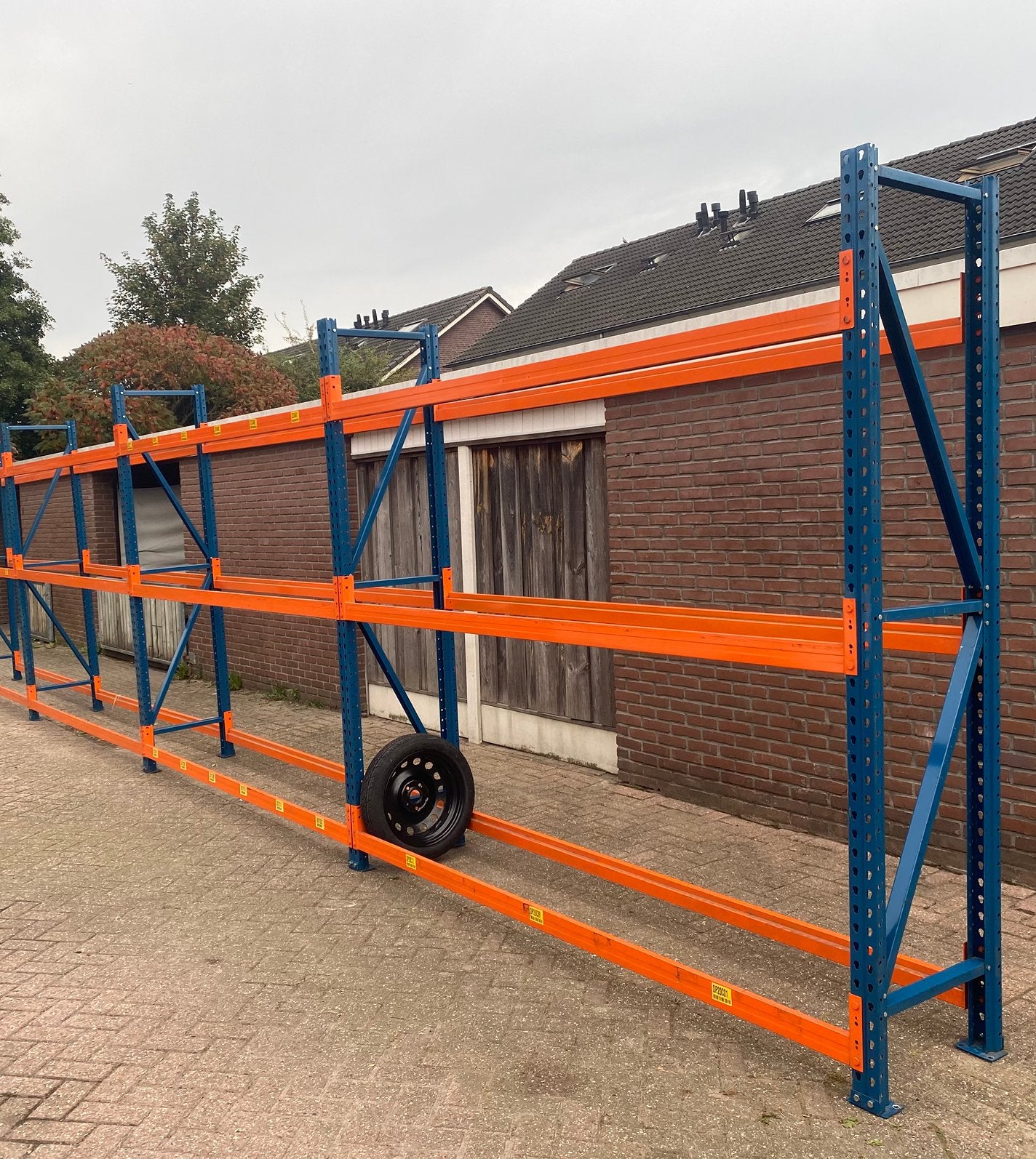 Gebruikte bandenstelling grootvakstelling 8 meter, Doe-het-zelf en Verbouw, Ophalen, Gebruikt, Overige typen, 2 tot 5 meter