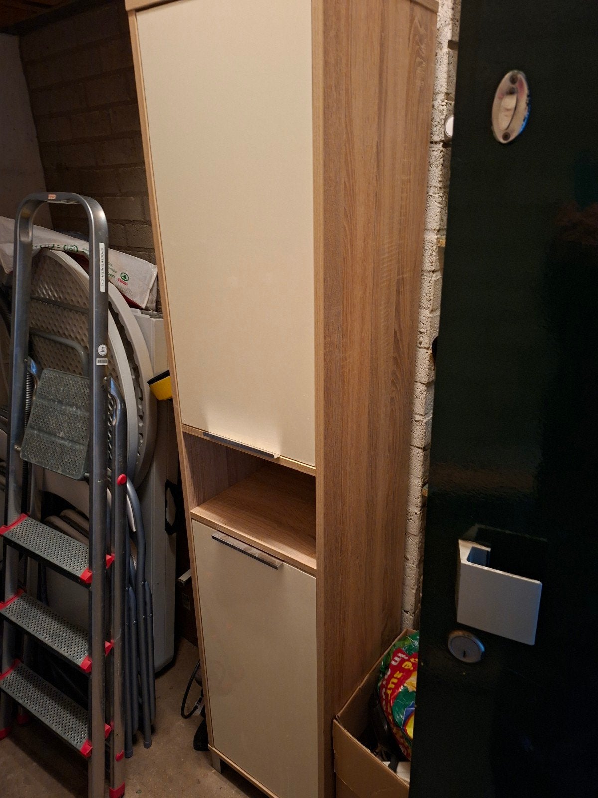 Kast in goede staat - Gratis af te halen in Zoetermeer, Huis en Inrichting, Ophalen, Gebruikt