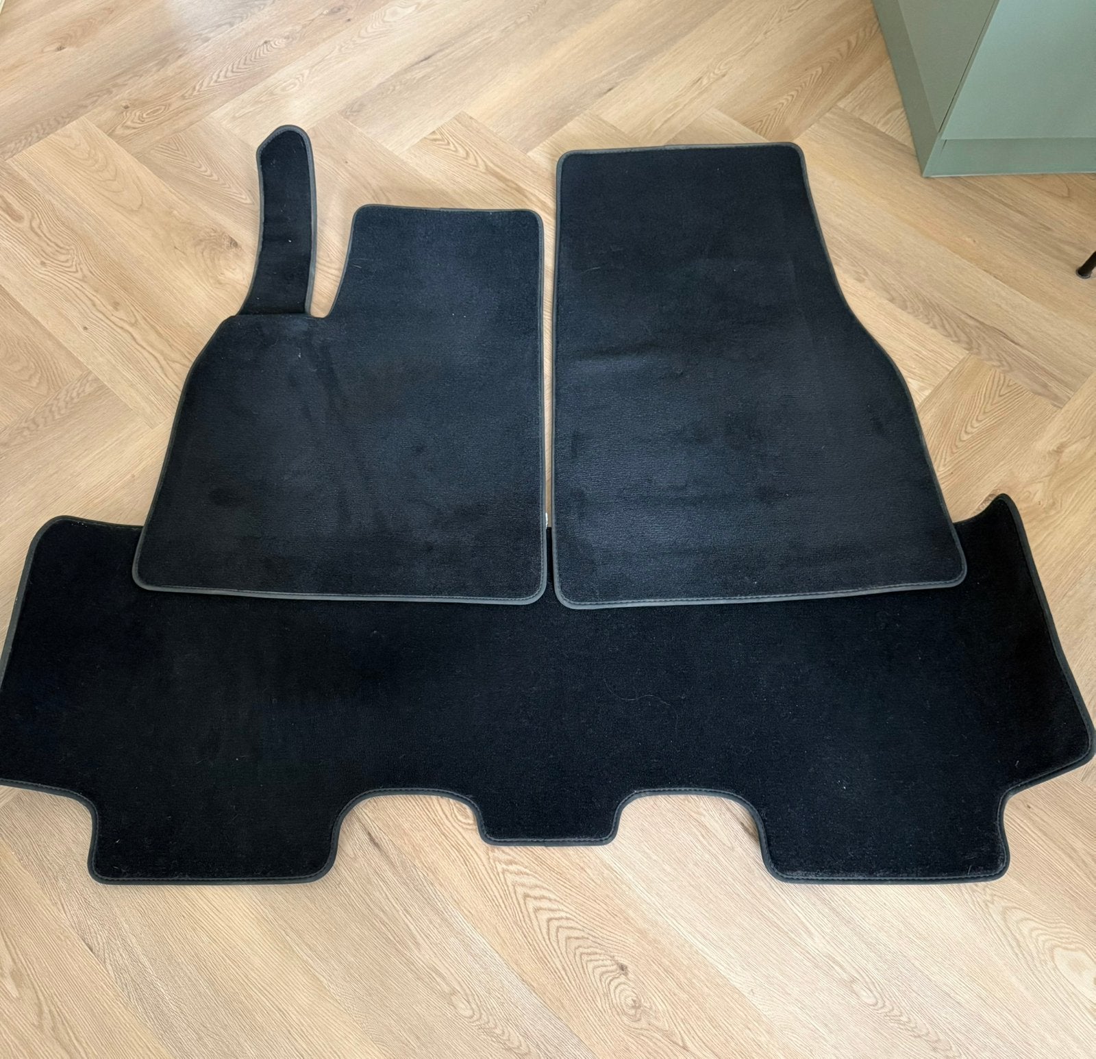 Floor mats Tesla Model Y, Ophalen of Verzenden, Zo goed als nieuw