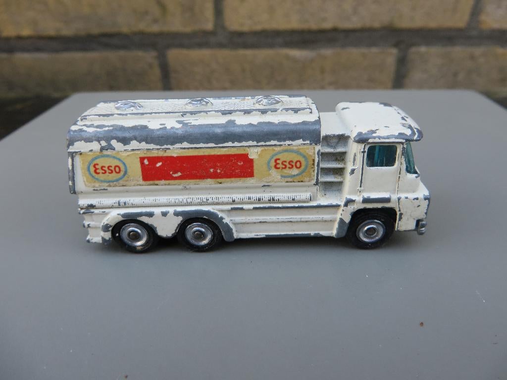 Corgi Juniors Guy Tanker ESSO, Ophalen of Verzenden, Gebruikt, Bus of Vrachtwagen