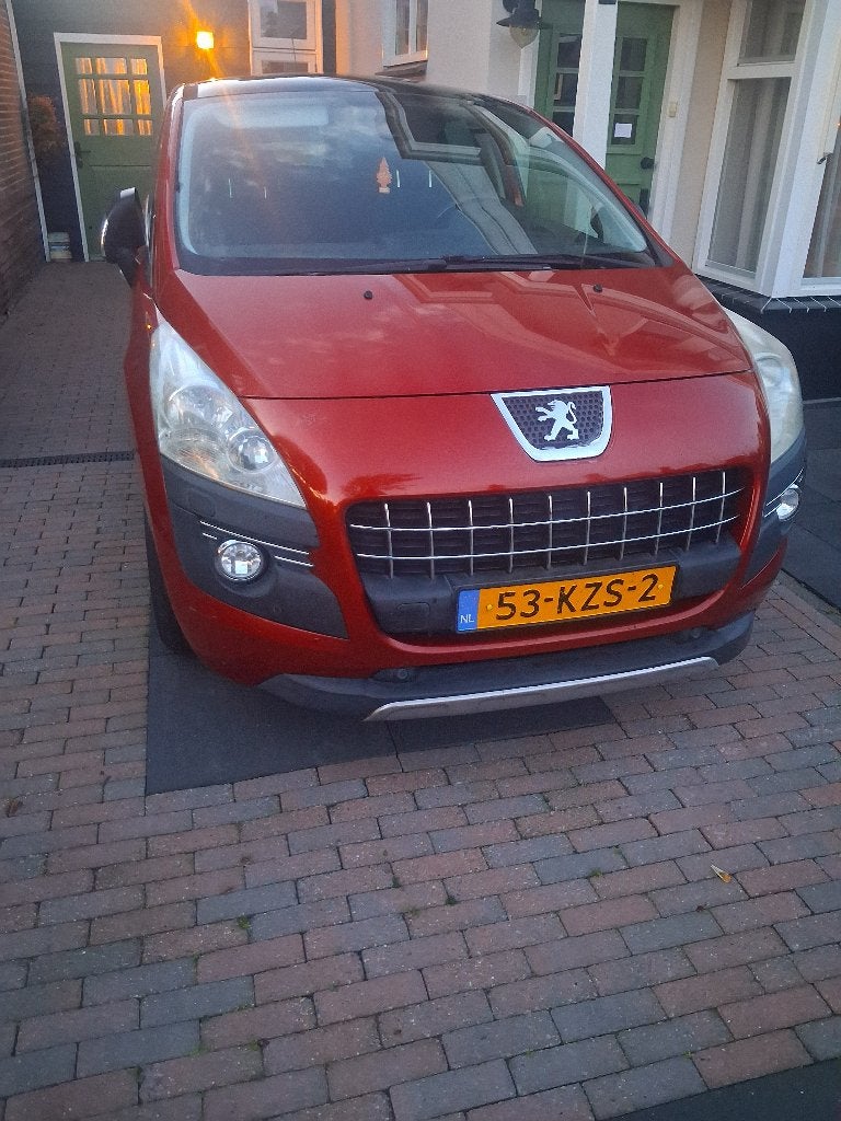 Peugeot 3008 1.6 THP 2010 Rood, Auto's, Voorwielaandrijving, Stof, Zwart, 1434 kg