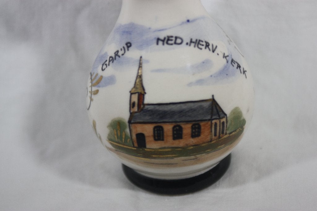 Vaasje Nederlands-Hervormde Kerk Garyp Friesland mooi, Ophalen of Verzenden, Gebruikt