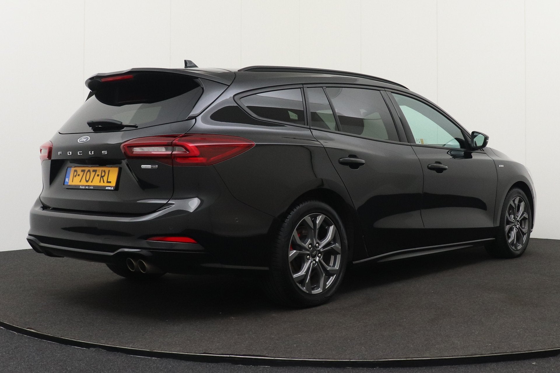 Ford FOCUS Wagon ST Line 124 PK Hybrid Camera Stuur+Stoelver, Dealer onderhouden, Gebruikt, Zwart, Origineel Nederlands