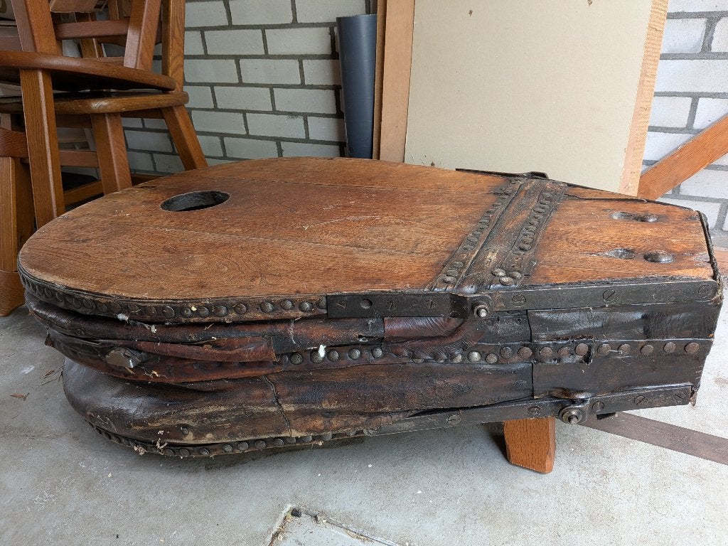 Blaasbalg-Salontafel, Ophalen