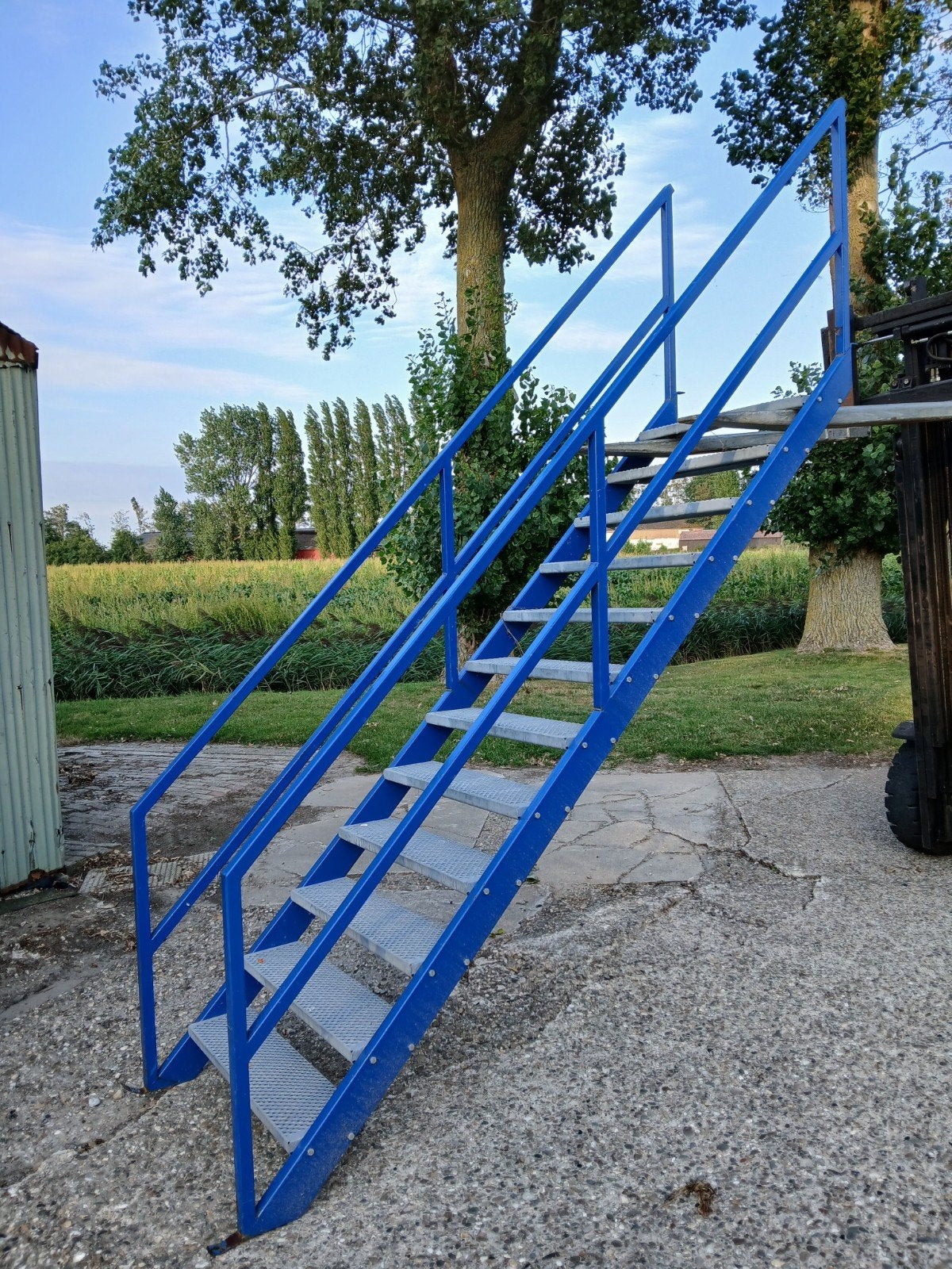 Metalen Stalen trap met Roosters, Doe-het-zelf en Verbouw, Ophalen, Gebruikt, Trap, 2 tot 4 meter
