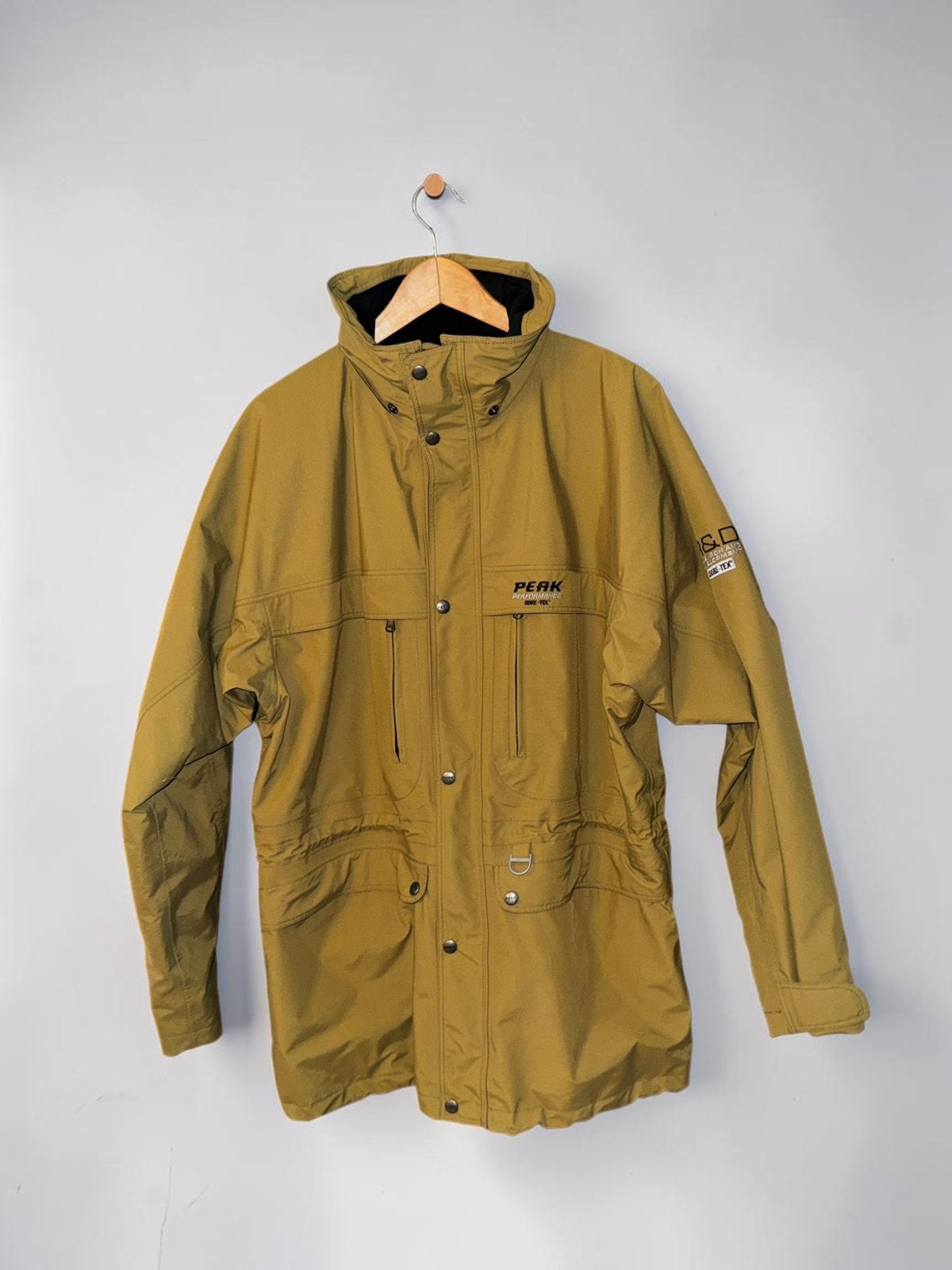 Peak Performance R&D Gore-Tex jas outdoor L khaki groen, Ophalen of Verzenden, Zo goed als nieuw, Maat 52/54 (L), Groen
