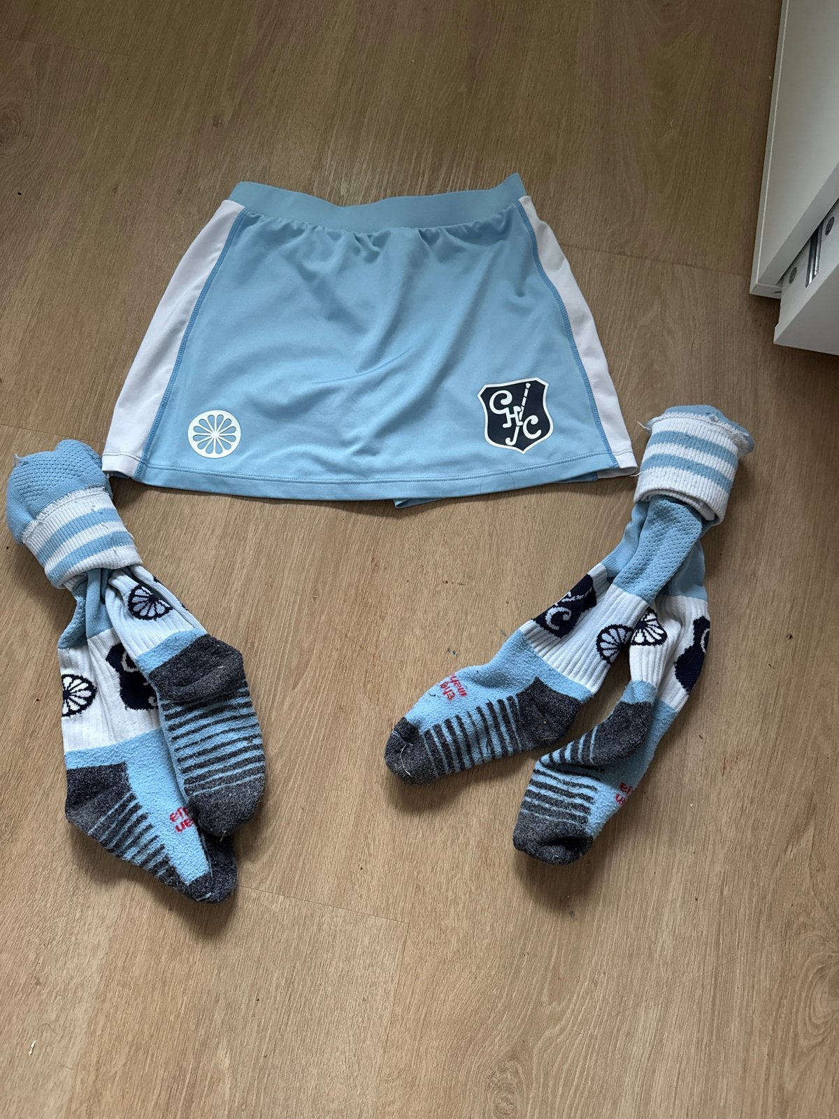 Hockeyrokje en sokken gooische hockey club bussum, Ophalen, Gebruikt, Meisje, Sport- of Zwemkleding