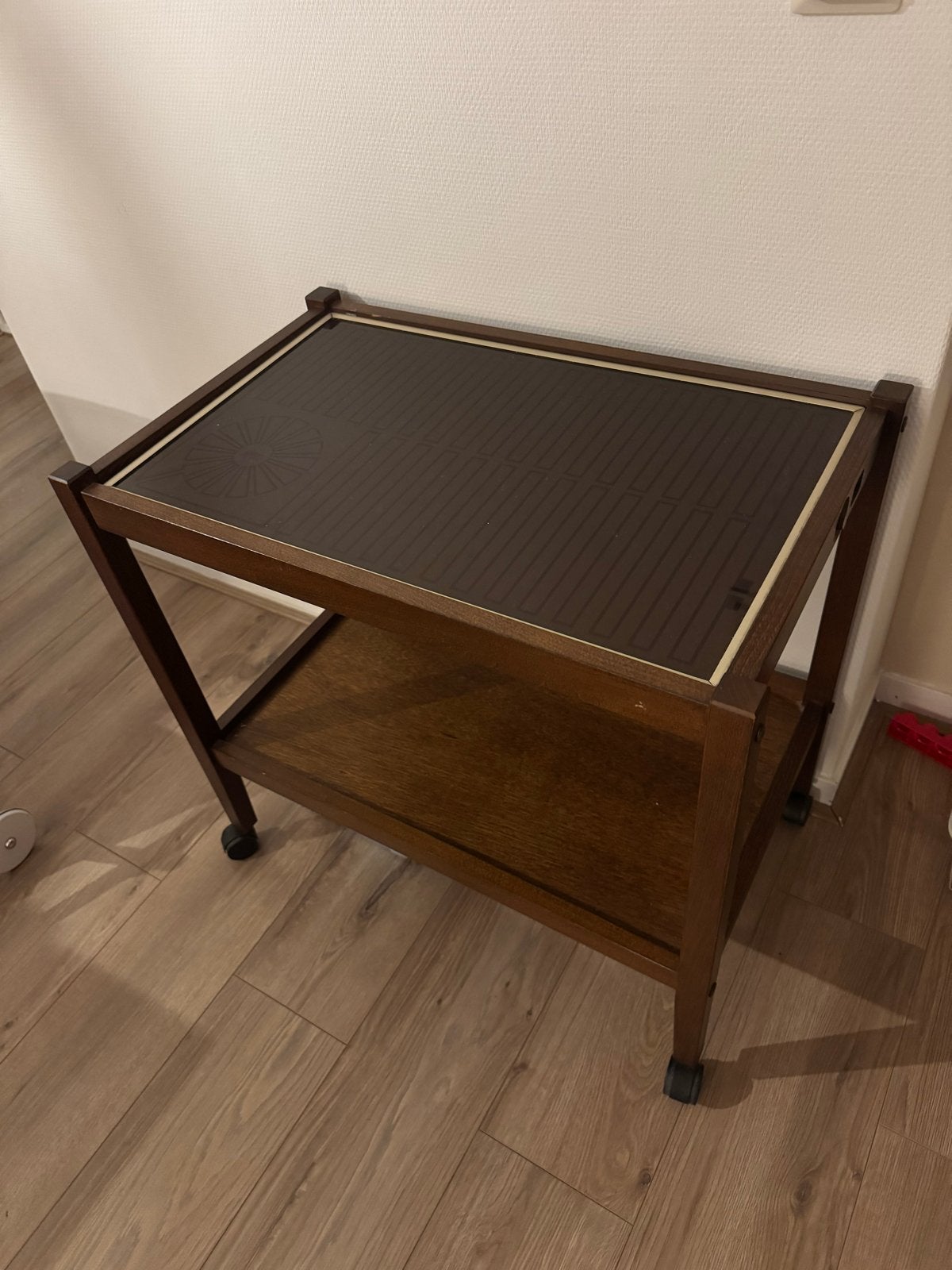 Vintage Verwarmde Serveerwagen / Bijzettafel op Wielen, Ophalen, Zo goed als nieuw