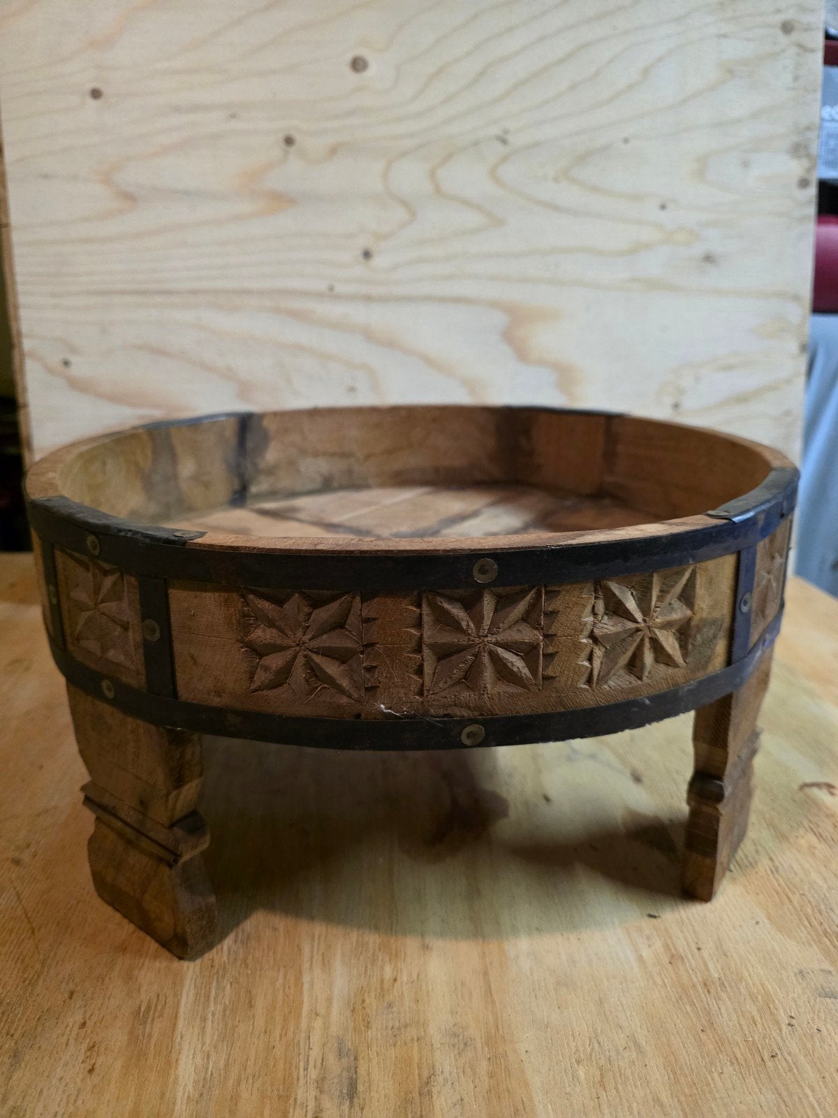 Houten Indische Chakki tafel, Antiek en Kunst, Antiek | Woonaccessoires, Ophalen of Verzenden