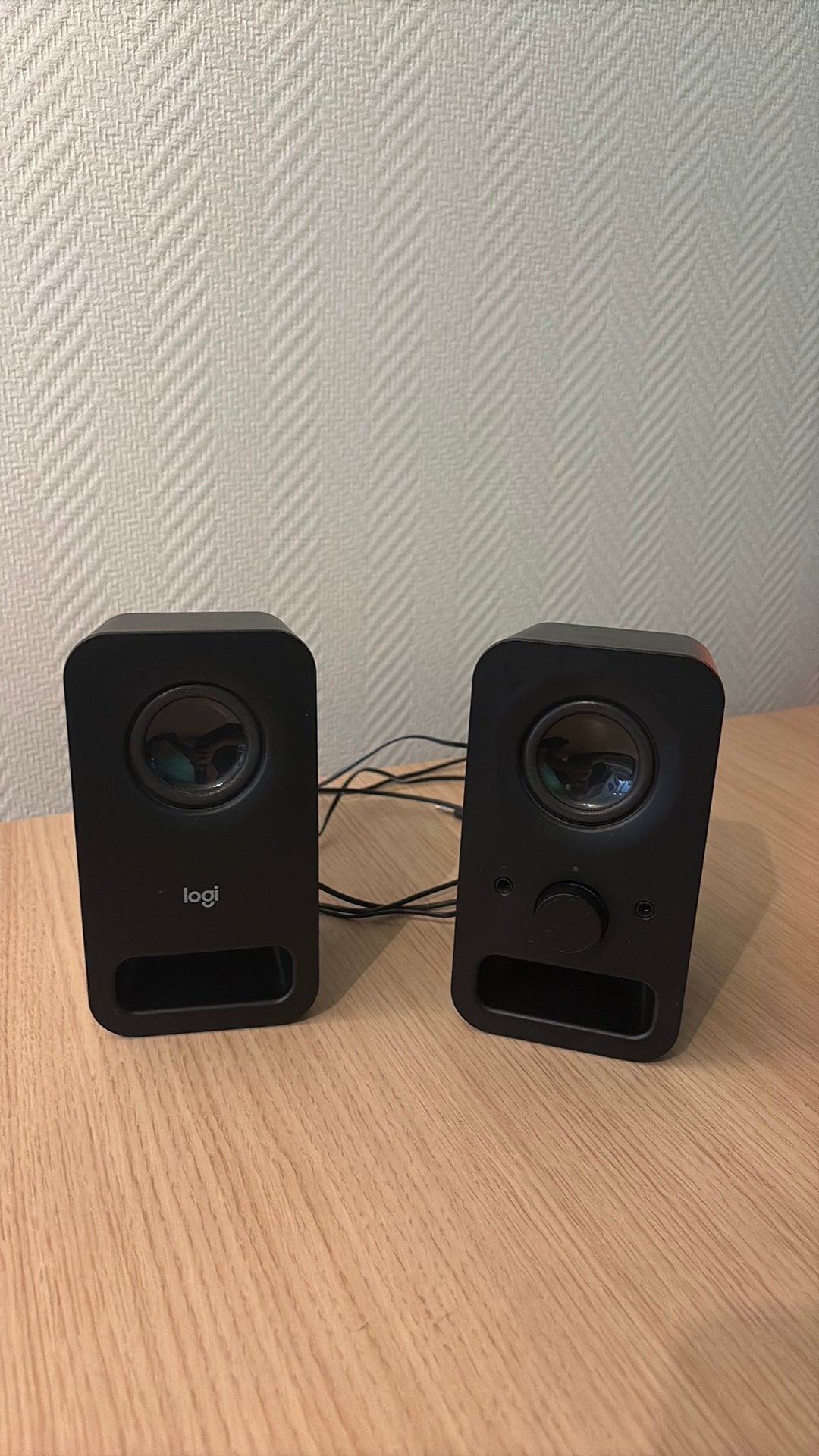 LOGITECH Z150 MIDNIGHT BLACK, Computers en Software, Pc speakers, Ophalen, Gebruikt