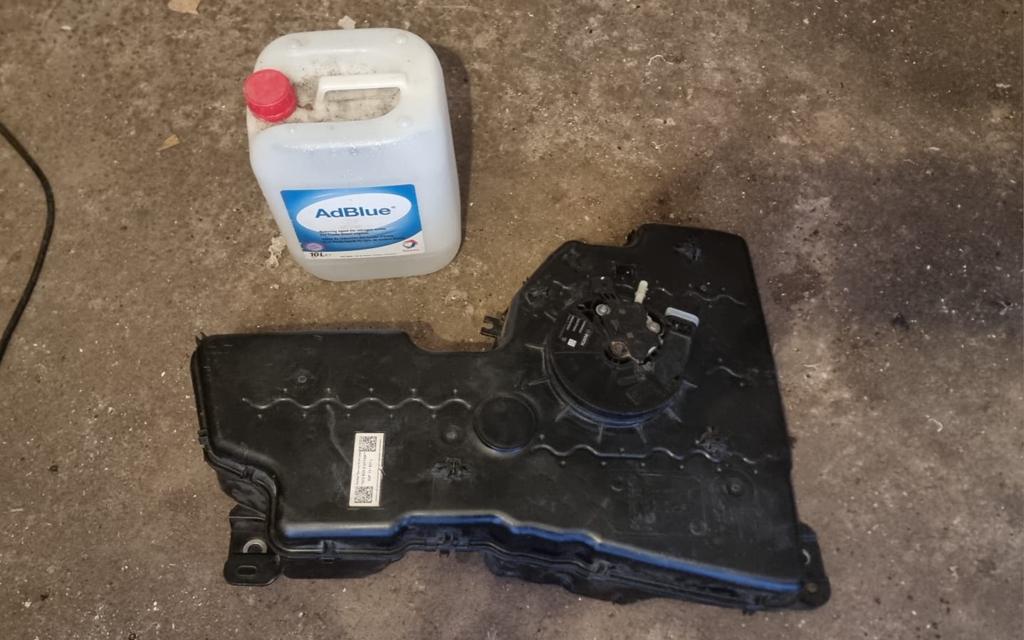 Vw Seat Adblue tank, Ophalen, Gebruikt, Volkswagen
