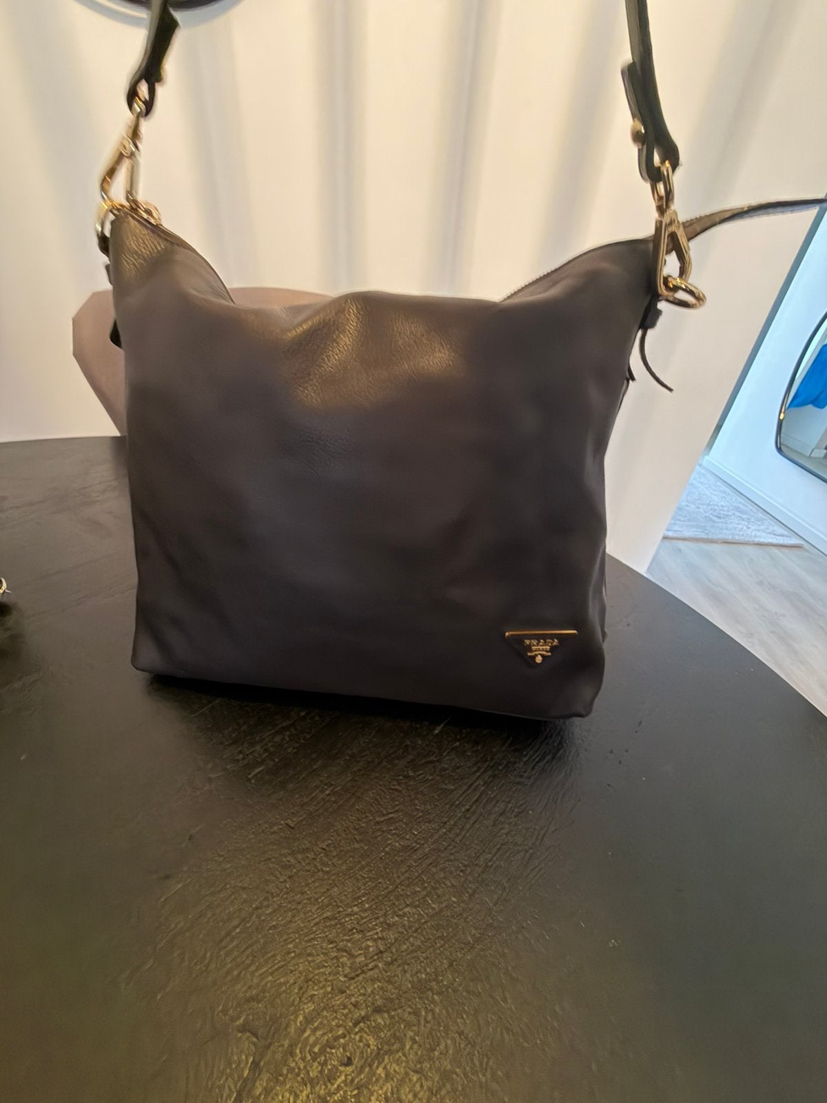 Prada Vitello Daino Leather Messenger Bag, Ophalen of Verzenden, Zo goed als nieuw, Zwart, Handtas