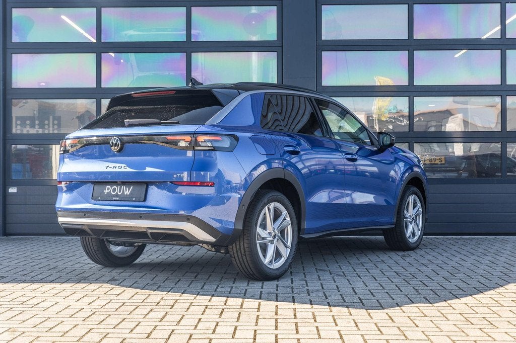 Volkswagen T-Roc 1.5 eTsi 115pk Life First Edition | 18" Vel, Auto's, 12 maanden, Stof, 1498 cc, 4 cilinders