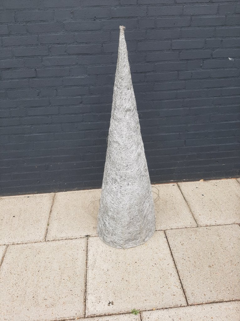 Gratis ophalen kegelvormige kerstboom lichtjes 120 Hoog, Ophalen, Pascalstraat 6 1704 RD Heerhugowaard, Nieuw, Helmen Store