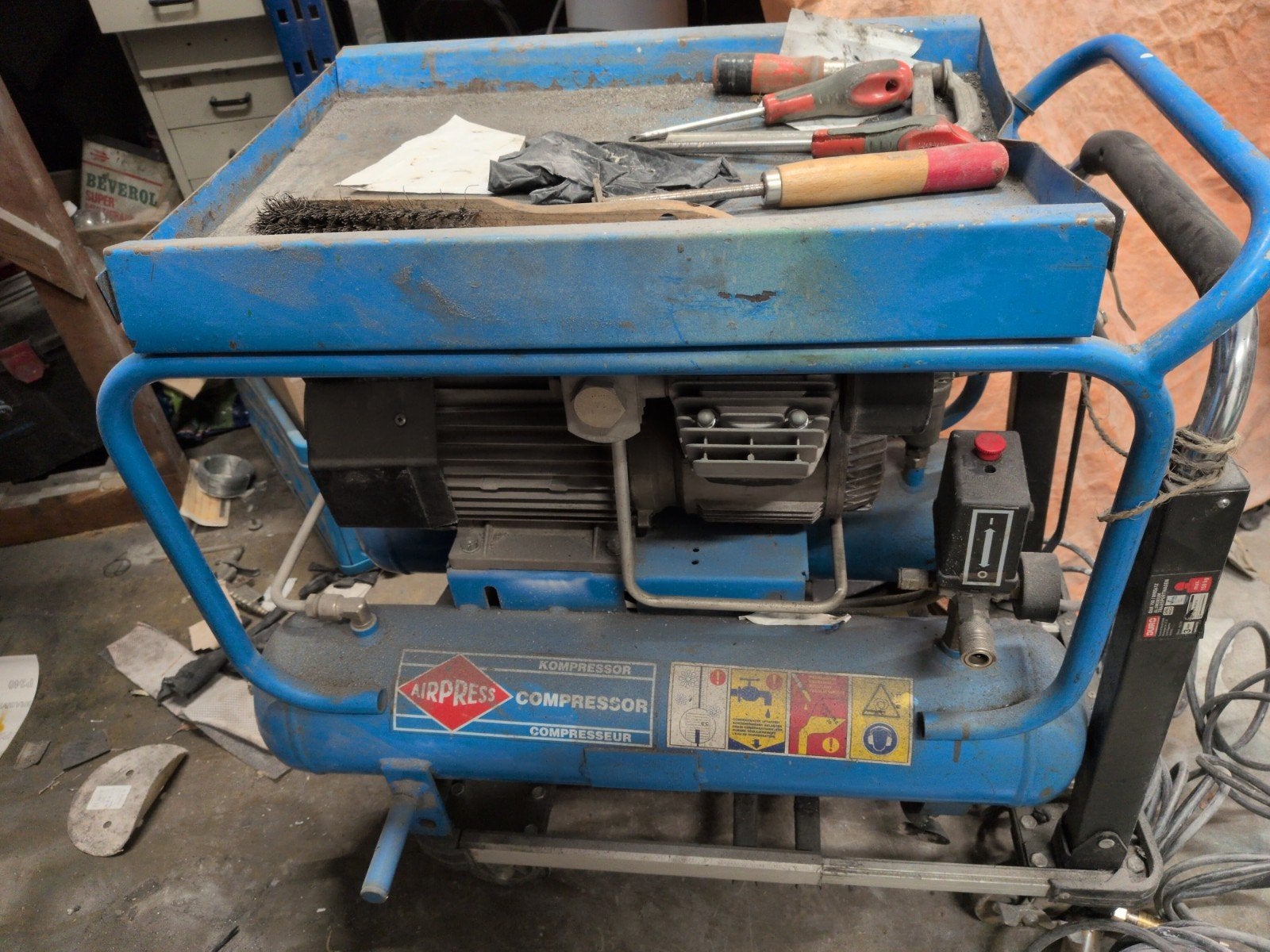compressor, 25 tot 100 liter, Ophalen, Gebruikt, 6 tot 10 bar