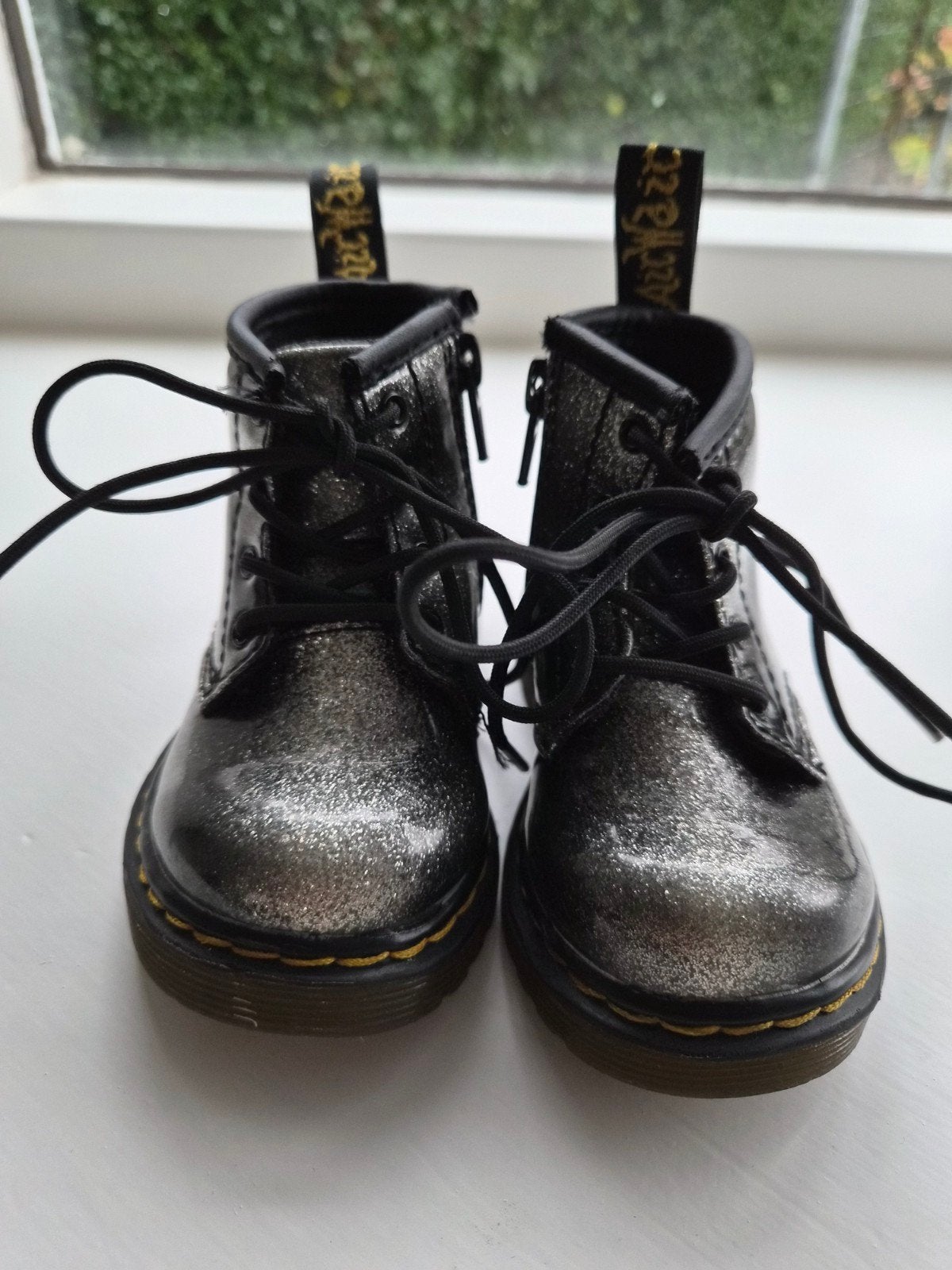 Dr martens maat 19, Ophalen of Verzenden, Zo goed als nieuw, Meisje, Schoenen