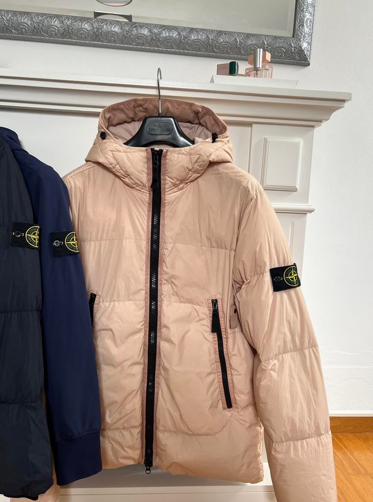 Stone Island | Garment Dyed Reps Down | Lila Beige | Size L, Kleding | Heren, Jassen | Winter, Ophalen of Verzenden, Zo goed als nieuw