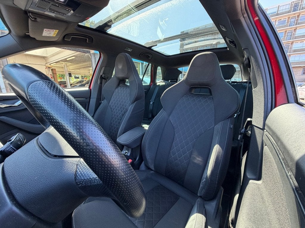 Skoda Kamiq 1.0 TSI Business Edition|Pano|Trekhaak|Camera|st, Auto's, Skoda, Voorwielaandrijving, 1131 kg, Gebruikt, Euro 6