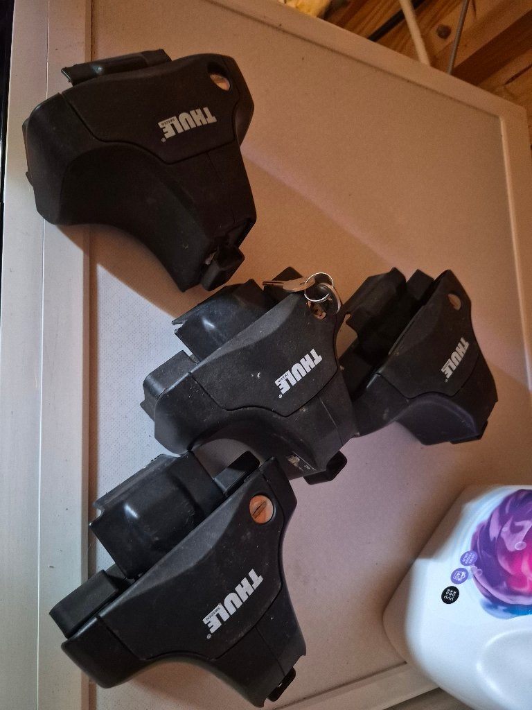 Thule Rapid System 754 dakdrager voetenset – 4 stuks l, Ophalen of Verzenden, Gebruikt