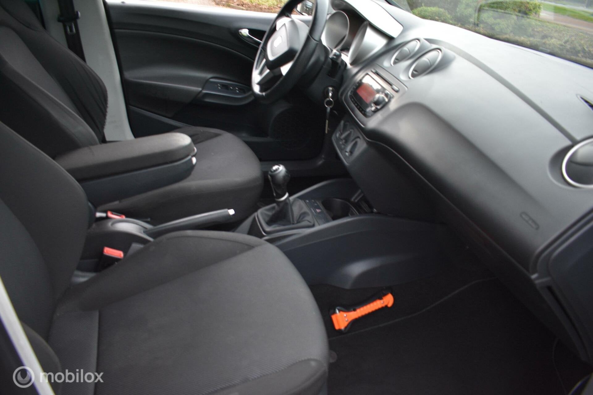 Seat Ibiza 1.6 Sport-up 5DRS, '09 Airco|Cruise|Lm wielen., Auto's, Seat, Voorwielaandrijving, 40 €/maand, 4 cilinders, Ibiza