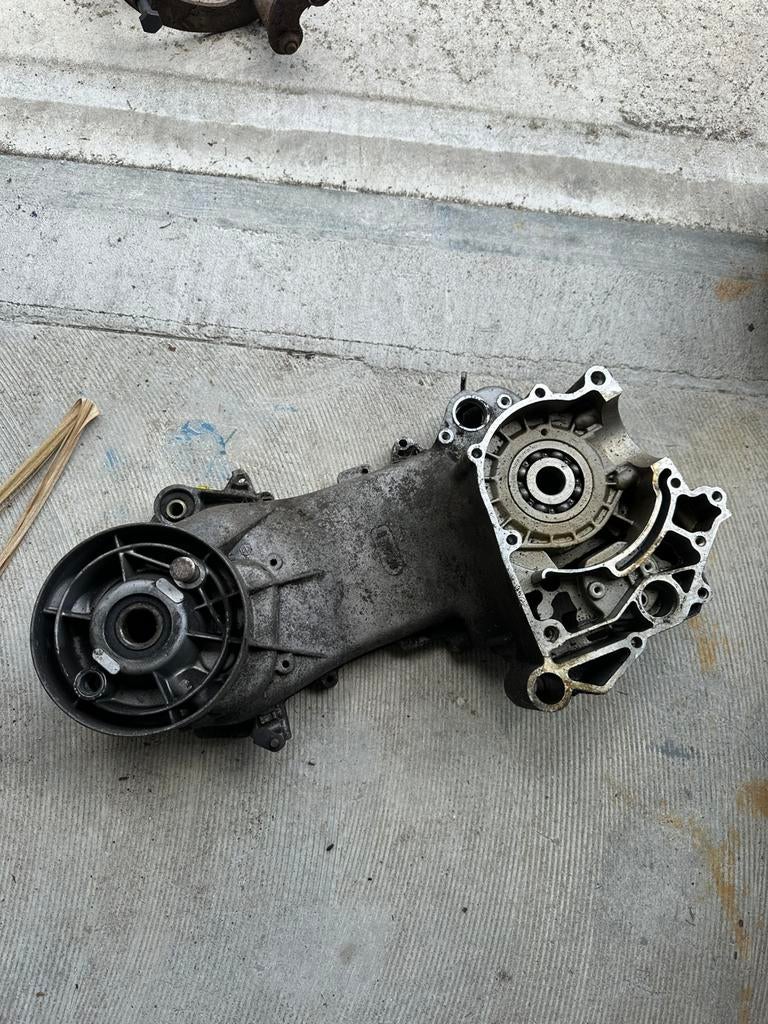 Carter voor piaggio of vespa 10 inch 50cc 2v 4t, Ophalen of Verzenden, Gebruikt, Blok, Piaggio