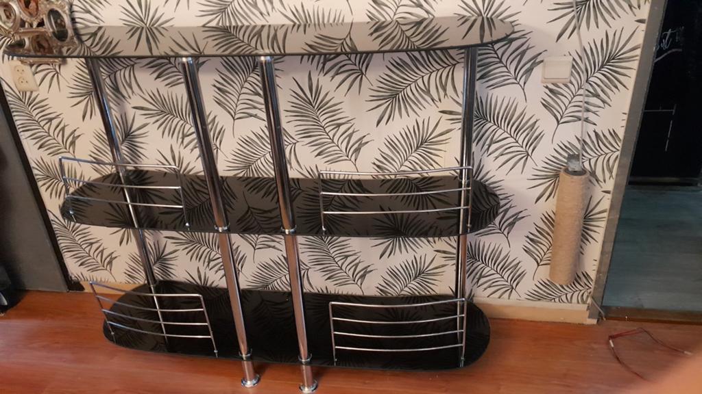 Stijlvolle bar/dressoir met glazen planken, Huis en Inrichting, Barren, Ophalen, Zo goed als nieuw