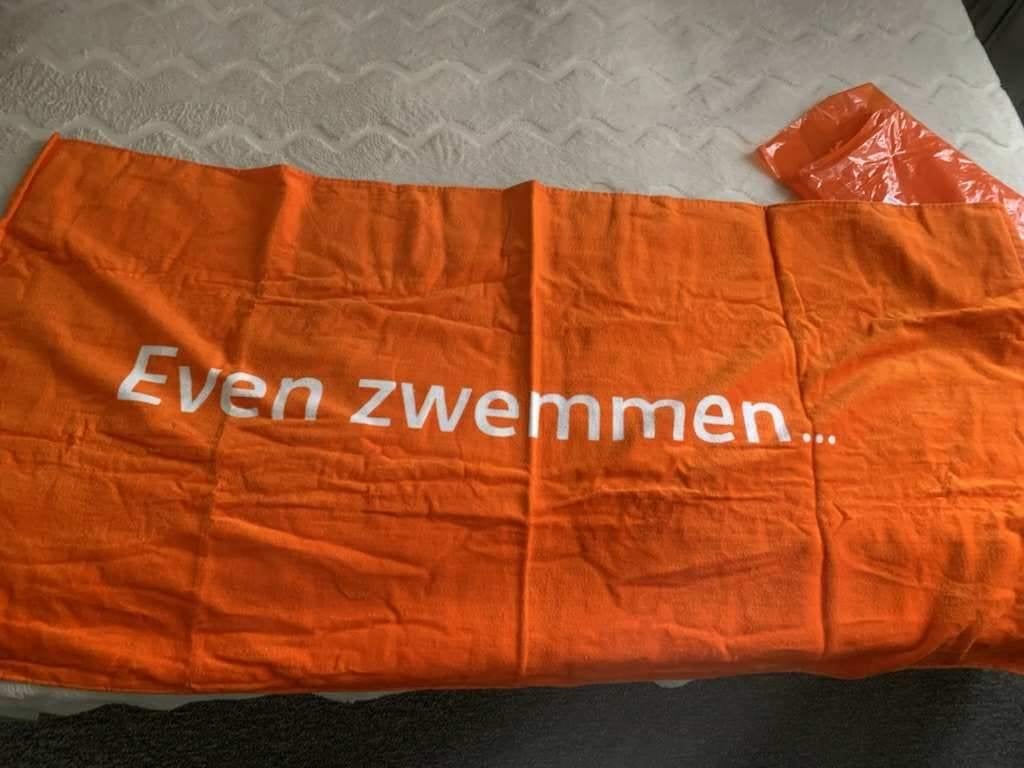 Nieuwe ING strandhanddoek 70x140 cm - Oranje, Overige merken, Badlaken, Nieuw, Oranje