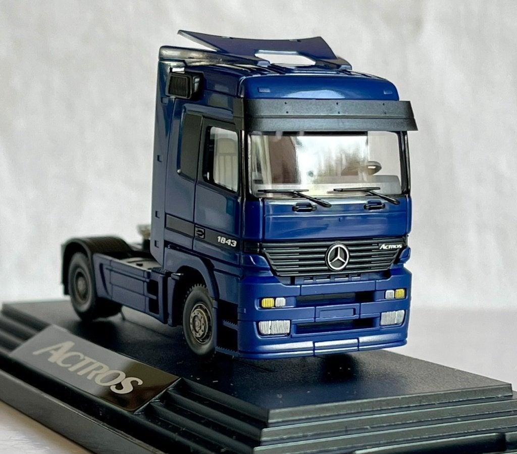 Herpa: Mercedes Benz Actros, Ophalen of Verzenden, Zo goed als nieuw, Bus of Vrachtwagen, Herpa
