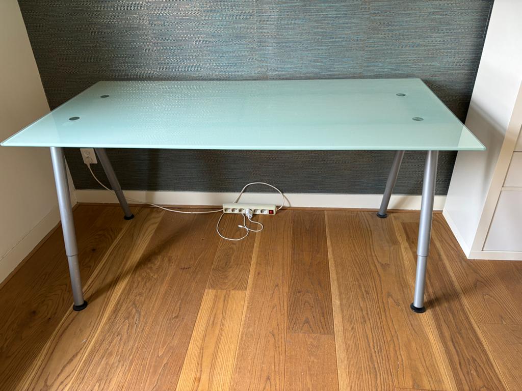Bureau van glas (Ikea), 160 cm, Gebruikt, IKEA, Computerbureau