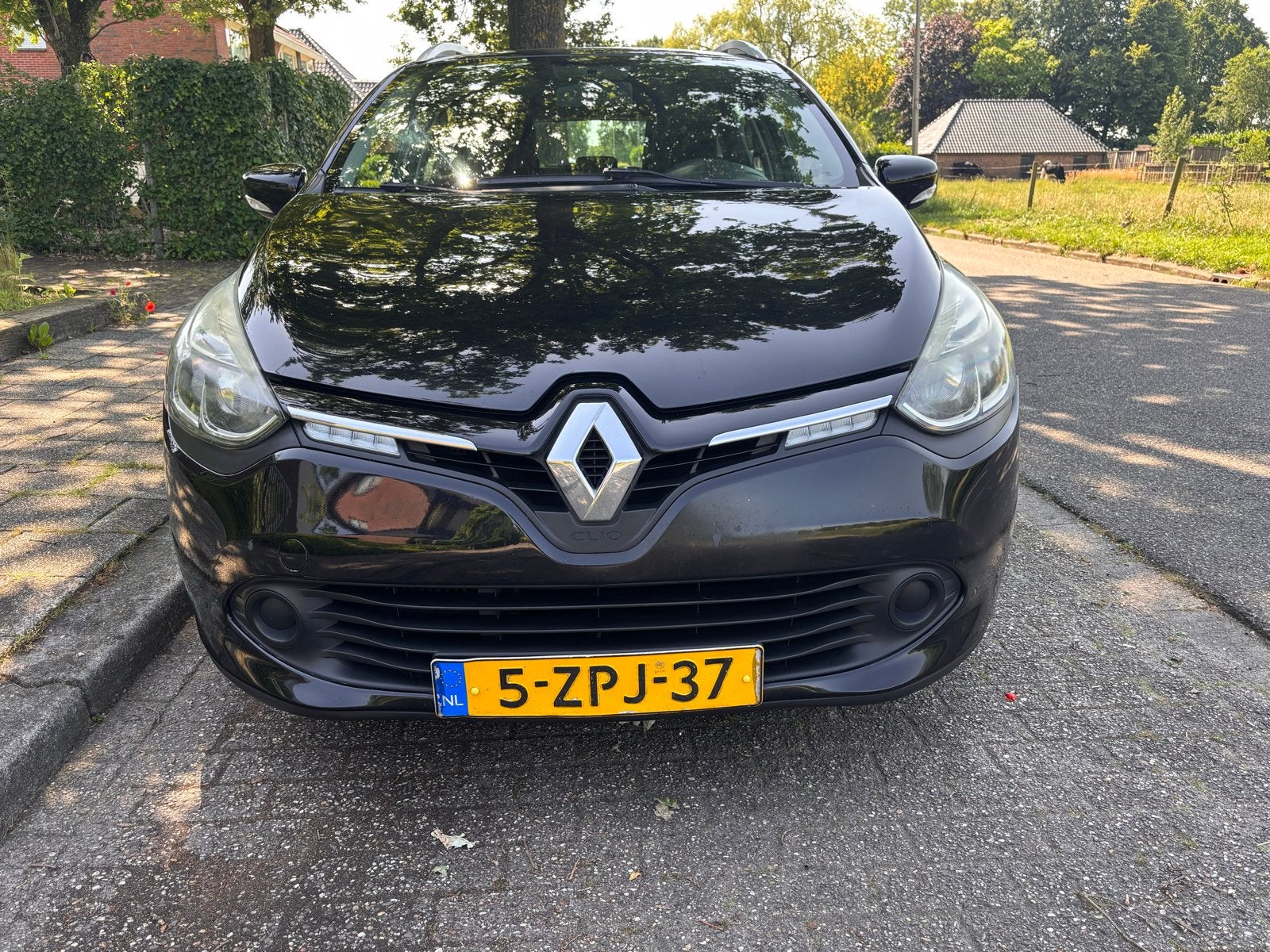 Renault Clio 1.5 DCI 66KW Estate 2015 Zwart, Voorwielaandrijving, 4 cilinders, 1096 kg, Zwart