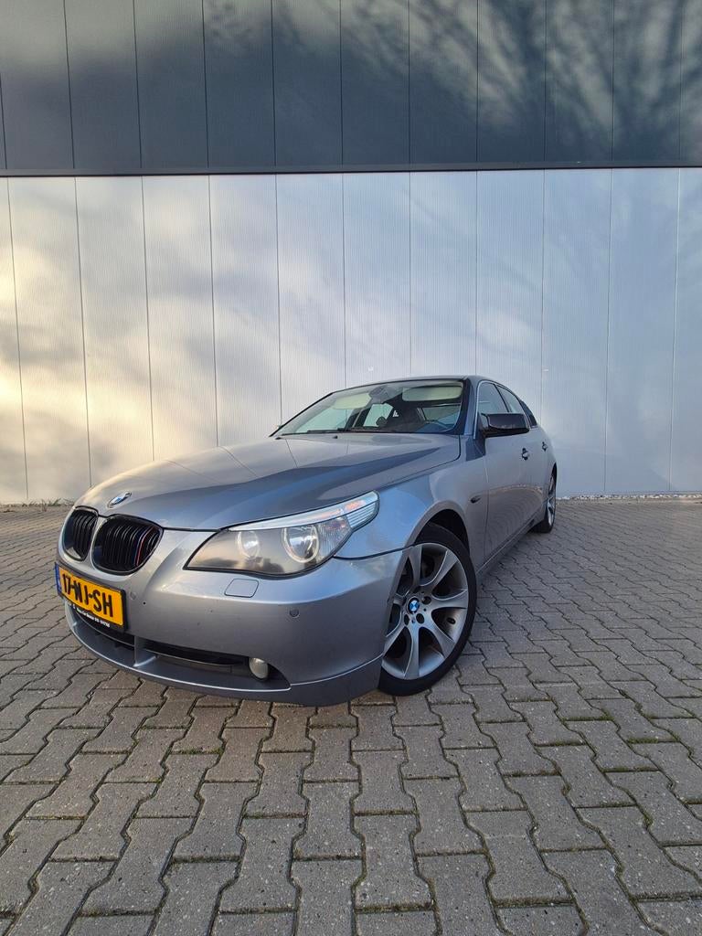 Bmw 5-Serie 520i E60| 170PK| Goedonderhouden| APK| Benzine, Auto's, Automaat, Overige modellen, Grijs, Particulier