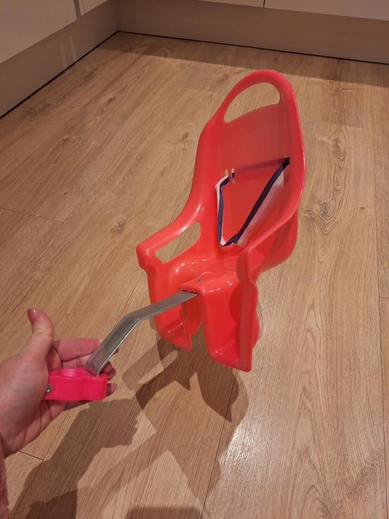 Poppenstoeltje voor kinderfiets - roze, Fietsen en Brommers, Ophalen, Gebruikt, Achterzitje