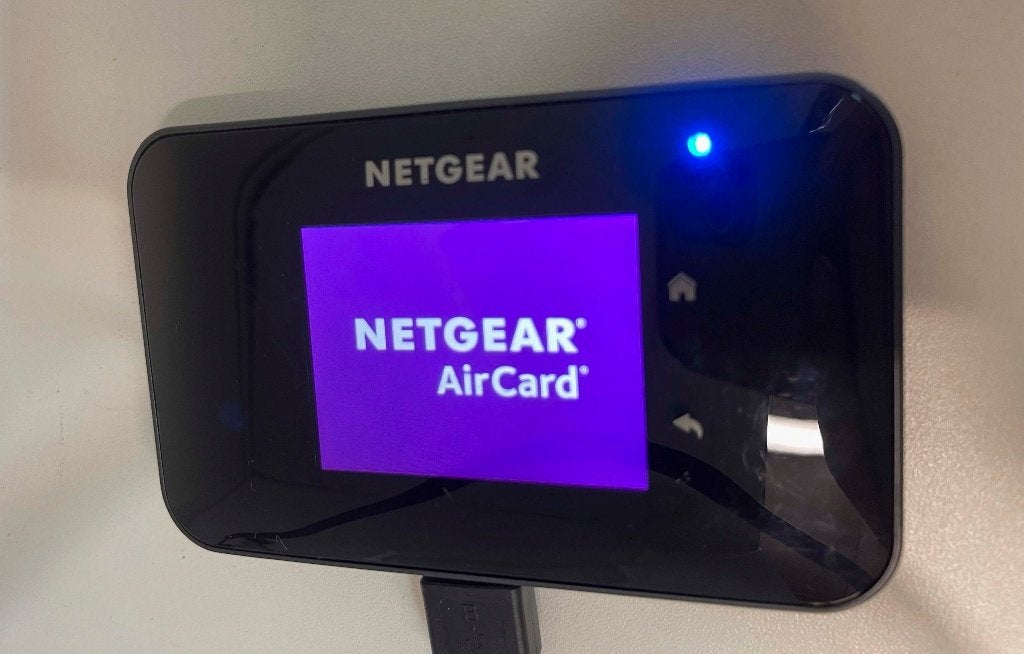 Netgear AirCard 810 mobiele 4G LTE WiFi-hotspot, Computers en Software, Routers en Modems, Router, N, Netgear, Ophalen of Verzenden
