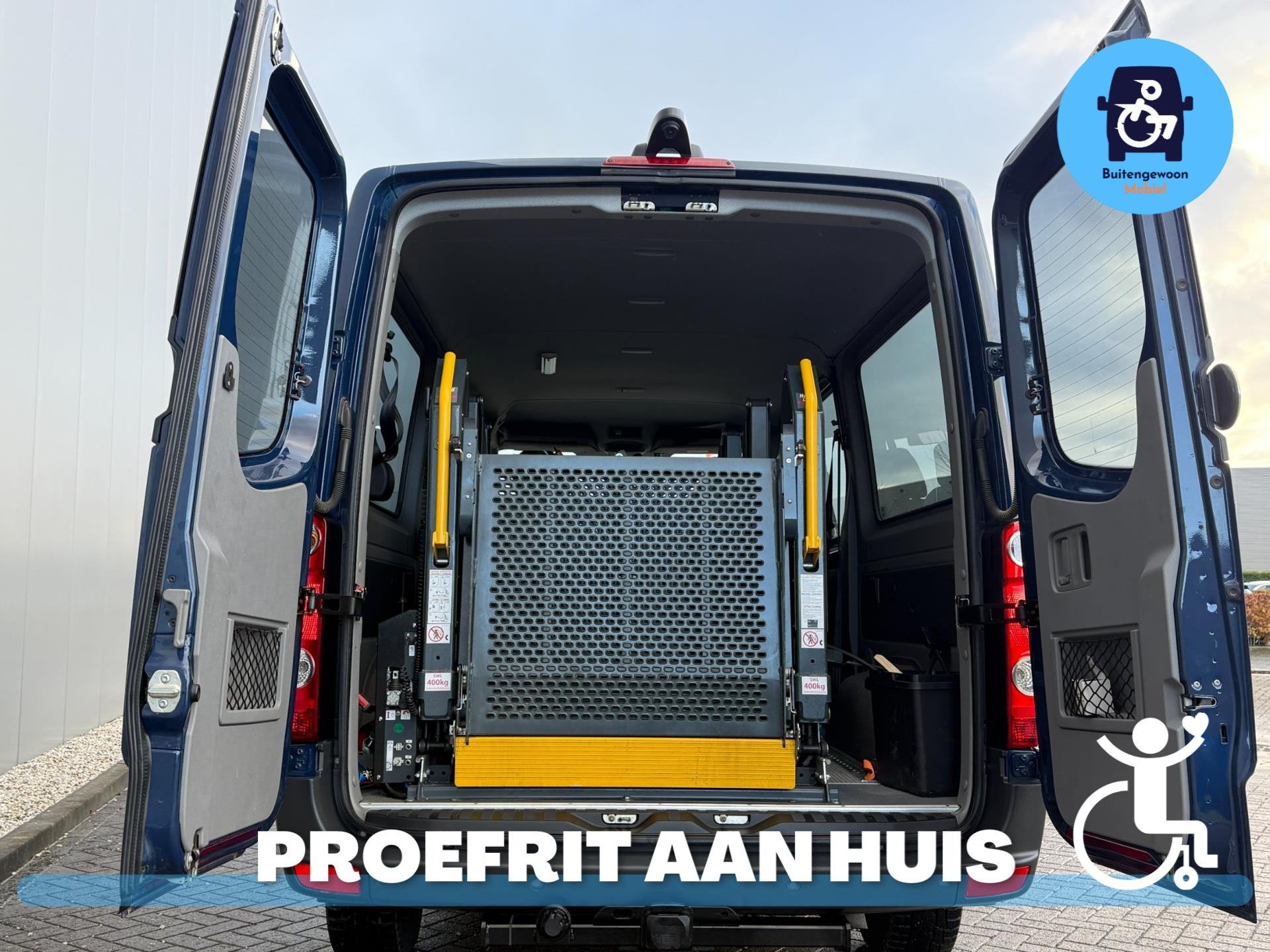 Volkswagen Crafter Rolstoelbus (Airco) Lang model 4-5 persoo, Auto's, Bestelauto's, Voorwielaandrijving, 12 maanden, Gebruikt