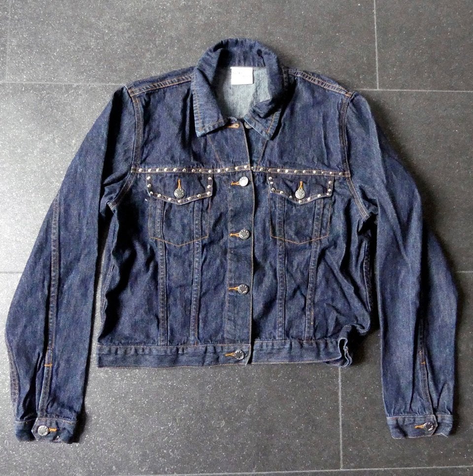 Jeansjasje dark denim studs dames jeans jack mt 42, Kleding | Dames, Maat 38/40 (M), Blauw, Ophalen of Verzenden, Zo goed als nieuw
