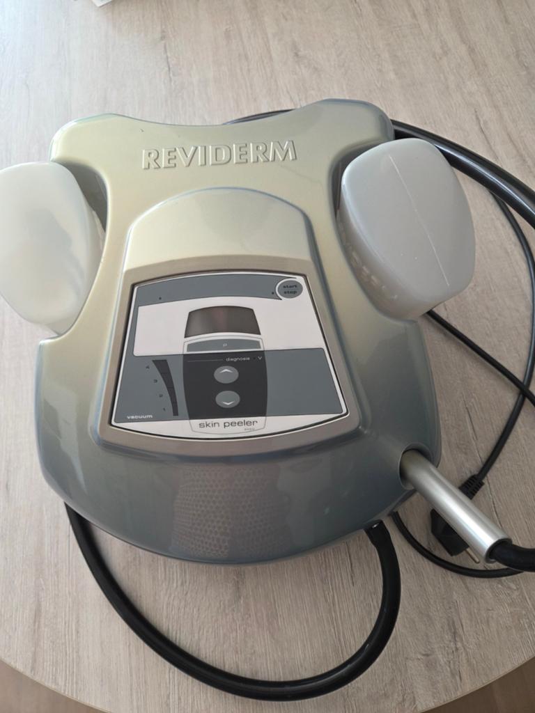 Reviderm skin peeler, Sieraden, Tassen en Uiterlijk, Ophalen, Zo goed als nieuw, Gehele gezicht
